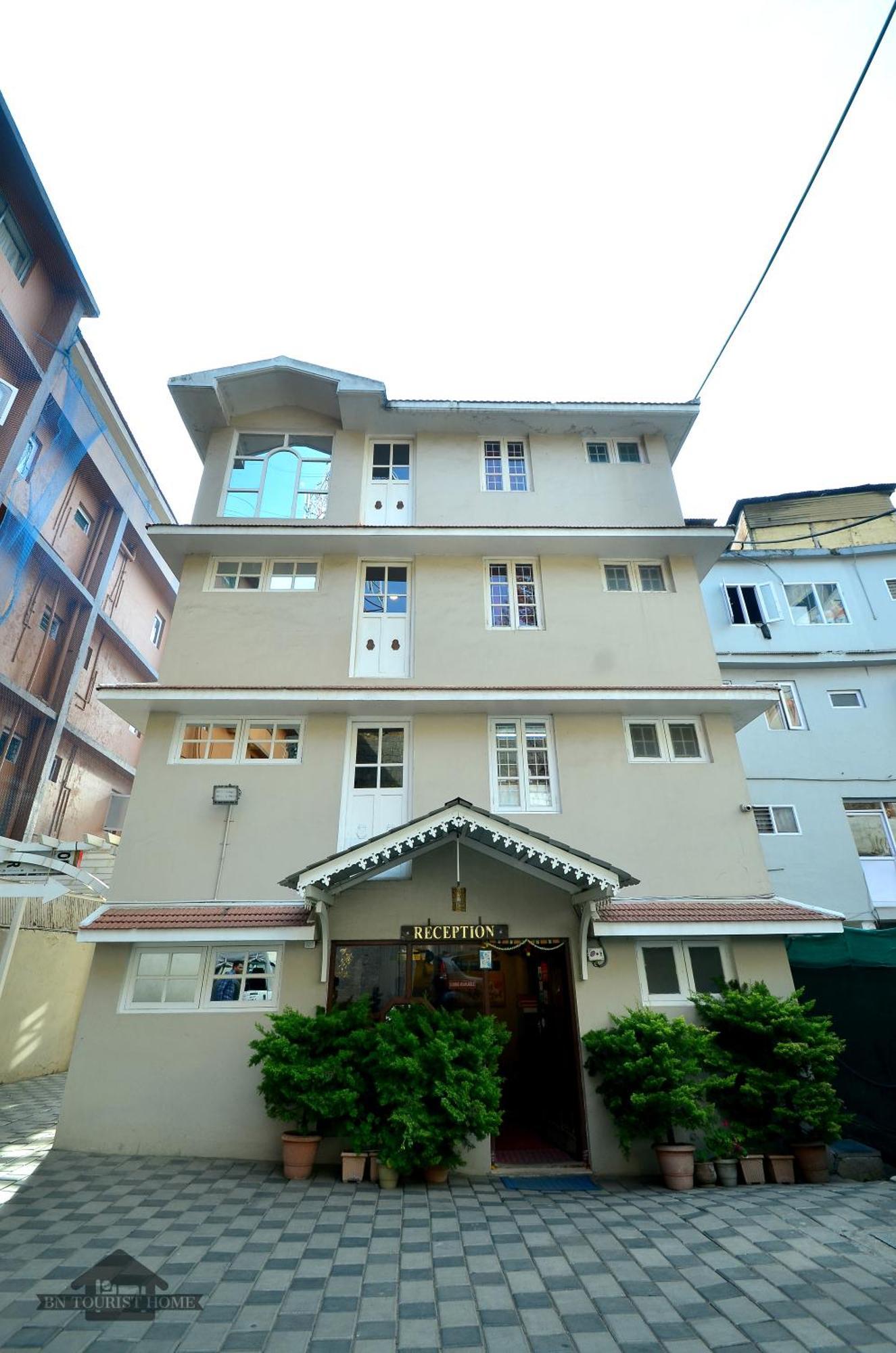 Bn Tourist Home Ооти Екстериор снимка